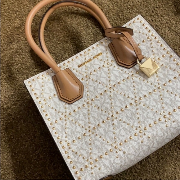 Michael Kors Handbags - Michael Kors Purse